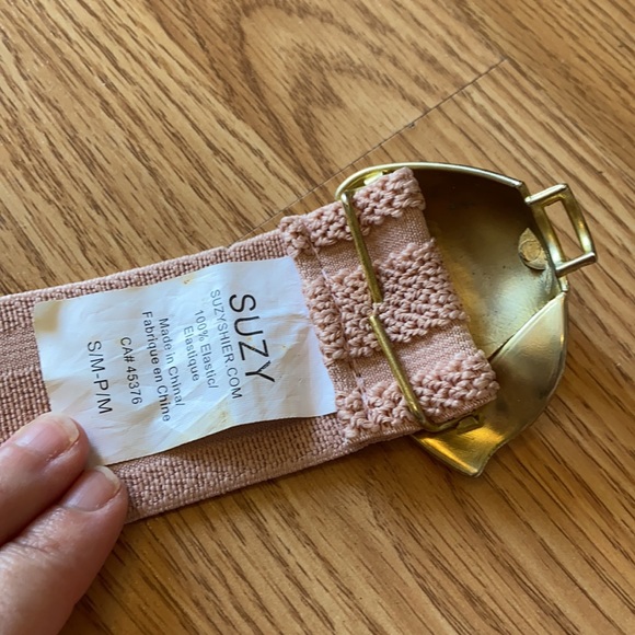 Suzy Shier belt with bow clasp - Picture 4 of 4